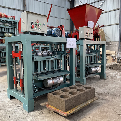 Máquina de fabricação de tijolos de plástico reciclado com tamanho de tijolo de 200*200*60 mm e vibração de 75KN
