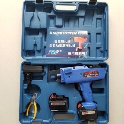 O cliente requer máquina de amarração de rebar com 12V de tensão e 2 rolos de fios de amarração