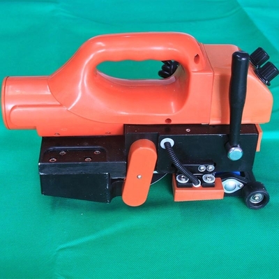 Máquina de soldadura automática de PVC de alta velocidade de 220V 3000c para tela de grelha de faca de caixa leve