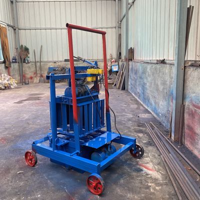 Boa máquina de fabricação manual para tijolos de concreto de blocos ocos