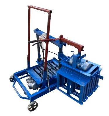 Máquina de fabricação de blocos de concreto fácil de operar para pavimentação de blocos em bom estado