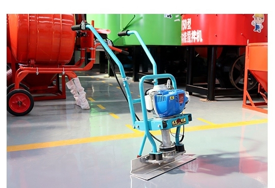 Vibrante Concreto Power Screed com tanque de combustível de 3,6L e bomba hidráulica personalizada