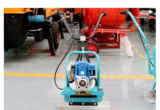 Vibrante Concreto Power Screed com tanque de combustível de 3,6L e bomba hidráulica personalizada