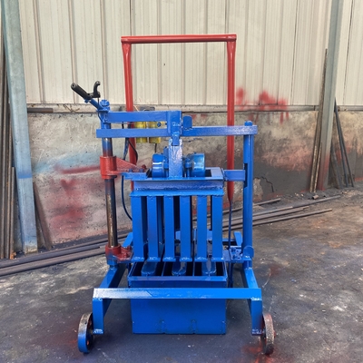 Pequena construção móvel pavimentadora fabricante de tijolos capacidade de produção automática 2500 pcs/8h