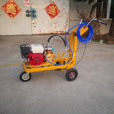 Máquina de marcação de espaços de estacionamento de pavimento de asfalto a mão com pistola de pulverização única / dupla