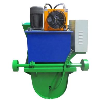 Máquina de moldagem de fossa de cimento de água em forma de U autopropulsada para revestimento de concreto de canal