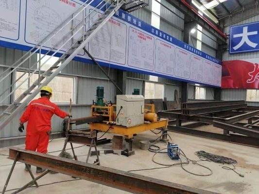 Máquina de dobra de tubos de 1800 kg para dobra superior de aço em forma de H e perfil de 14-25 I-beam