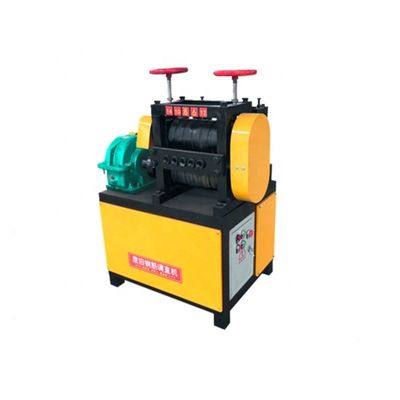 Máquina automática de dobra de tubos de 1380*870*1400mm com endireitação para demanda do cliente