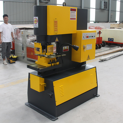1.8T Máquina hidráulica de corte de ferro por ângulo de metal Máquina de perfurar e cortar