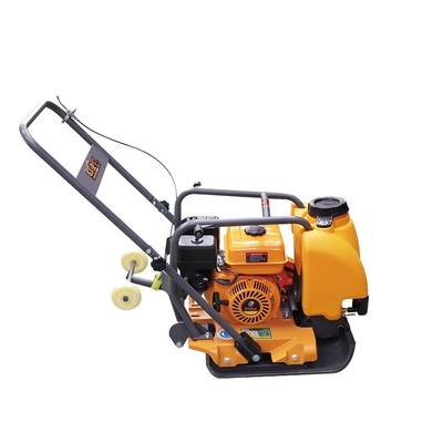 Compactação de estradas feita rápida e fácil com compactador de placa de gasolina vibratório pequeno