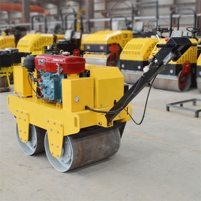 Caminhar atrás de tambor duplo Vibratório Motor Diesel Pequena compactação Roller Compactor Compacto de mão