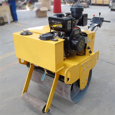 Design 20KN*2 Exciting Force Hand Road Roller Compactor para melhoria da construção rodoviária